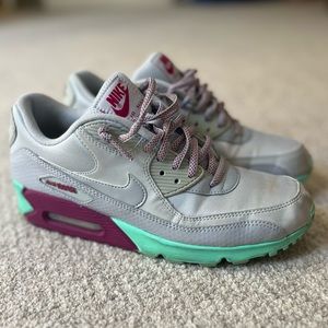 👟 NIKE AIR MAX 90 “DUSTY GREY RASPBERRY” - WOMENS SIZE 9